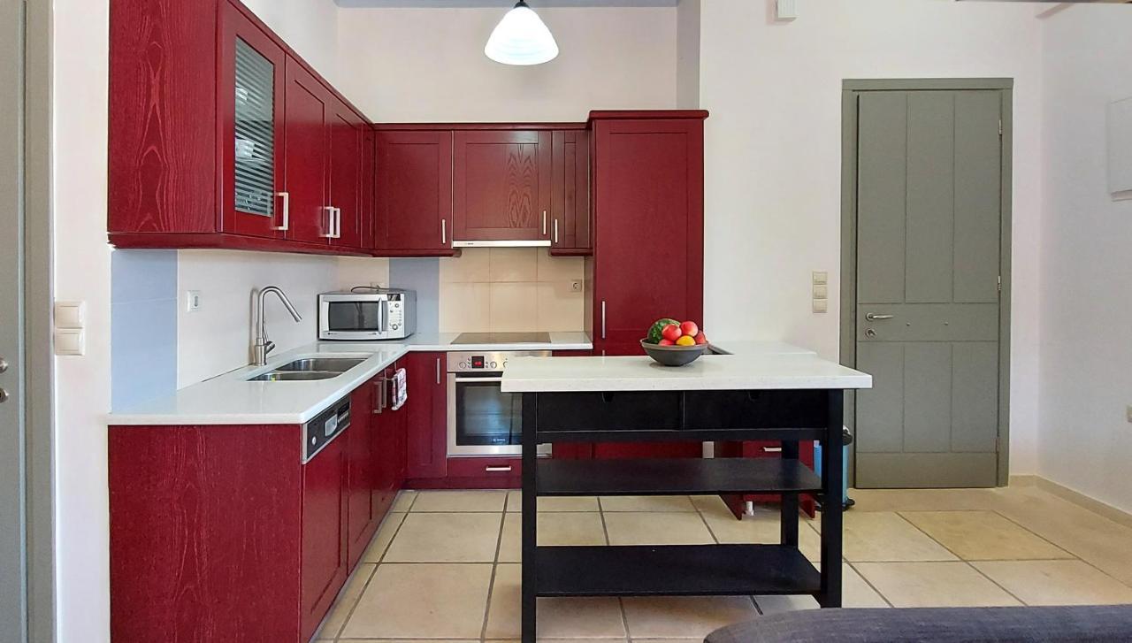 Thealia Apartment Karefiliana Luaran gambar